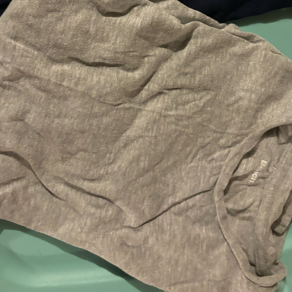 bench - basic Gray Tee - Picture 2 of 2